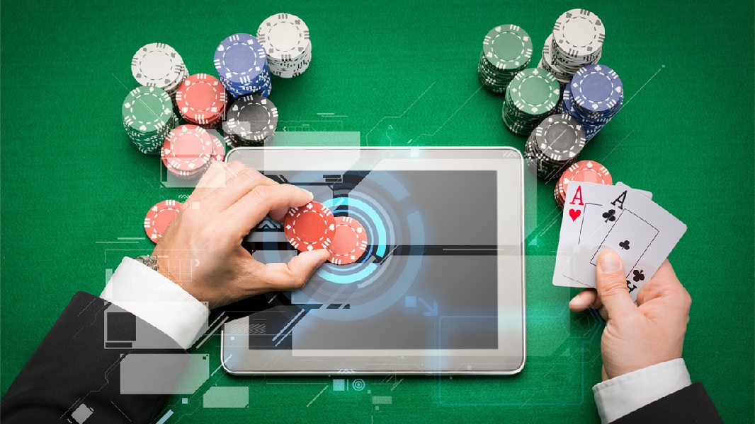 Poker Bots and AI in Online Gaming